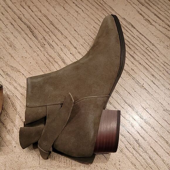 Aerosoles suede green boots size 8 NWT - Picture 9 of 12